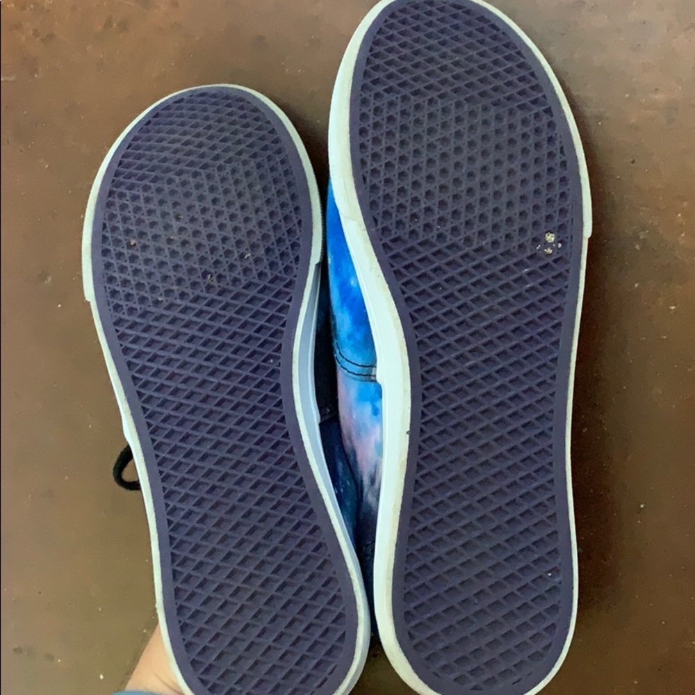 Space Vans - Picture 2 of 4
